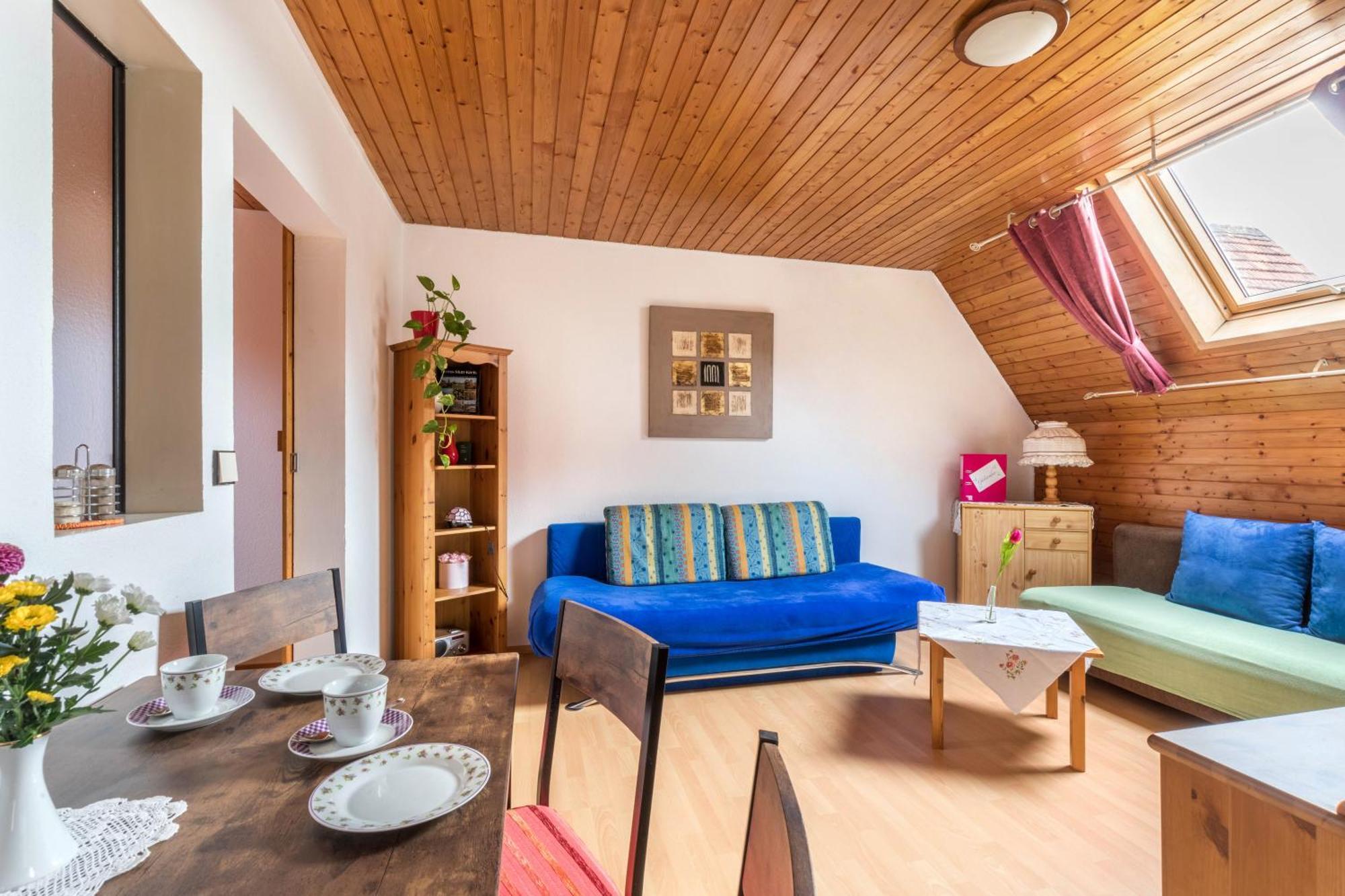Apartmenthaus Ferienwohnungen Sila Weinstadt Buitenkant foto