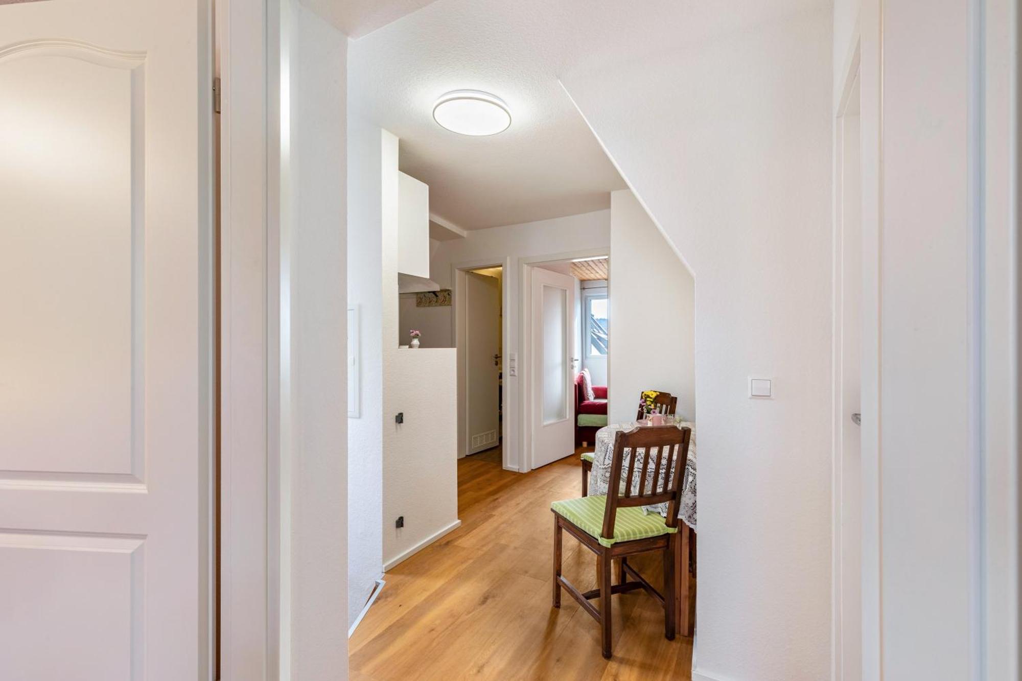 Apartmenthaus Ferienwohnungen Sila Weinstadt Buitenkant foto