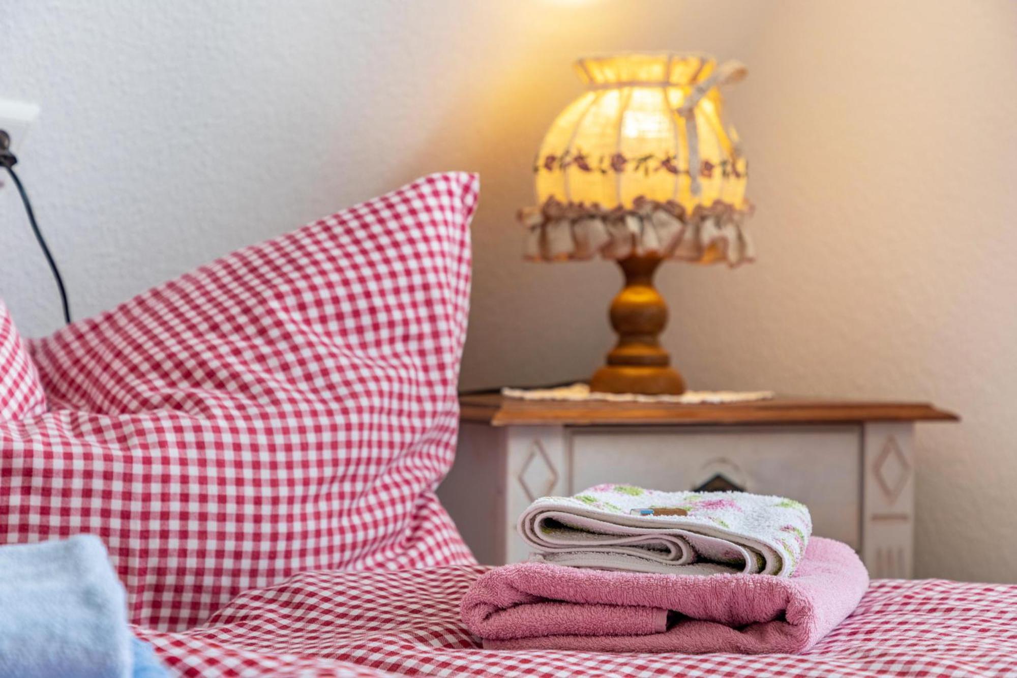 Apartmenthaus Ferienwohnungen Sila Weinstadt Buitenkant foto
